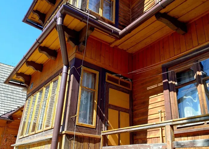 Halne Izby - Goscinne * Zab